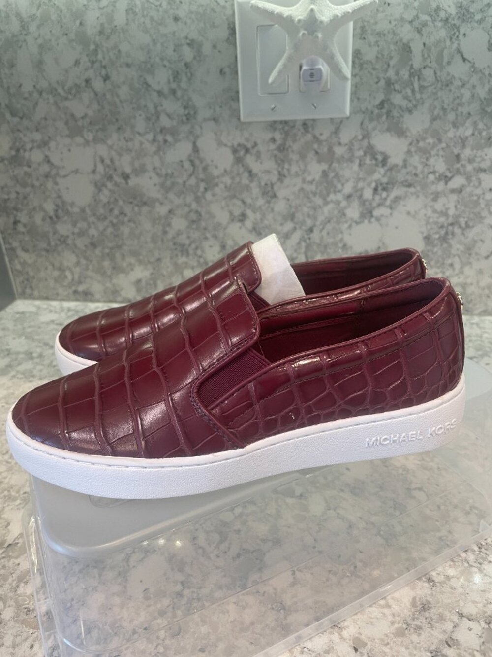 MICHAEL KORS KEATON SLIP ON SNEAKER DARK BERRY CROCODILE SIZE 6.5 NEW - NO BOX - Picture 5 of 8